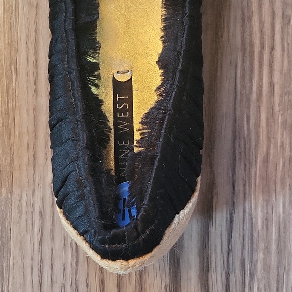 Nine West l slip ons l slight wedge l new l 7.5 l Black satin color l Ladies - Picture 4 of 8